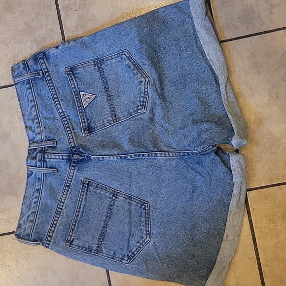 GUESS JEANS SHORTS - Picture 2 of 6